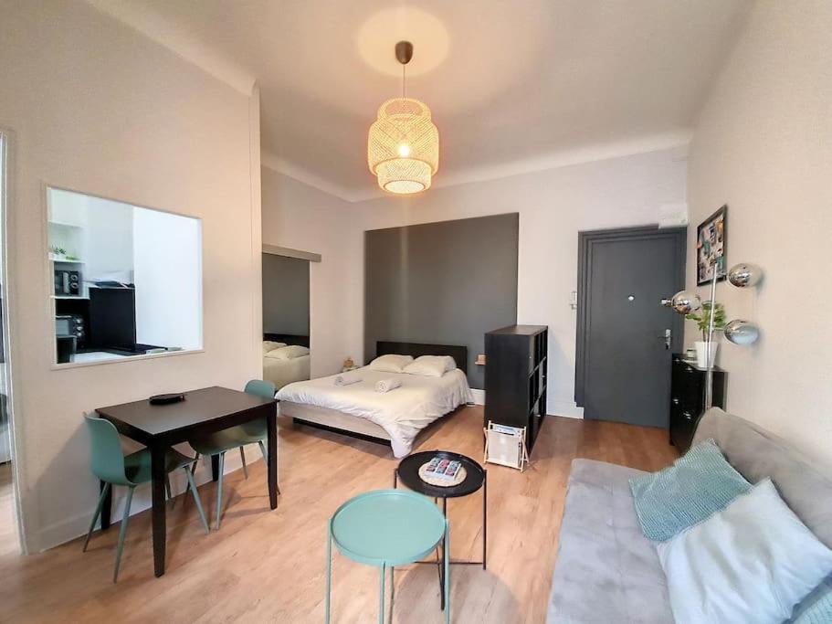 Magnifique Appartement - Hotel Du Parc - Vichy Dış mekan fotoğraf